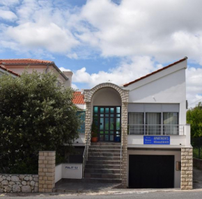  Apartments Crobeg  Раб